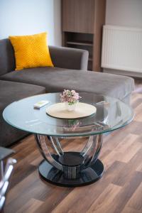 Cozy stay rentals- cozy & sweet 1 BR apartment in Tbilisi with city & mountains view