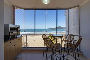 Incrível Apartamento Frente Mar em BC