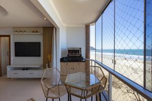 Incrível Apartamento Frente Mar em BC