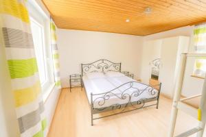 Ferienhaus Rafaela mit Privatstrand