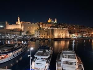 Historical Apartment in Bormla