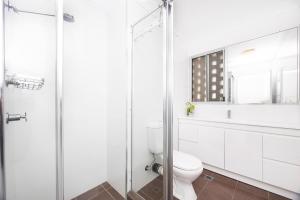 El Sandi, Unit 10, 14-18 North Street