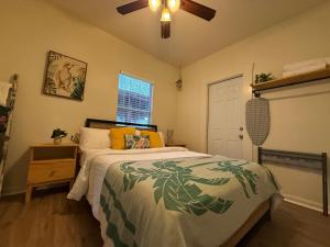 Tampa Jungalow- Pool Oasis