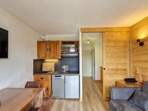 Studio rénové avec cabine à Flaine, balcon ensoleillé - FR-1-425-201