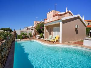 Holiday Home Vilamoura with Pool near Beach