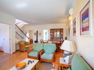 Holiday Home Vilamoura with Pool near Beach