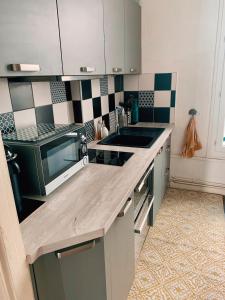 Appartements Sunny 1-Bedroom Stay in Biarritz : photos des chambres