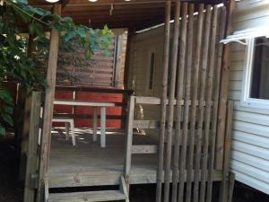 Mobil-home avec Terrasse à Bormes-les-Mimosas - API-1-52-190