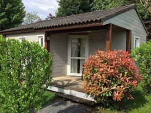 Campings Chalet Cozy avec Terrasse - 2 Chambres - API-1-52-340 : photos des chambres