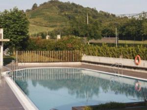 Mobil-home confortable pour 4 pers avec terrasse à San Sebastián - API-1-52-467