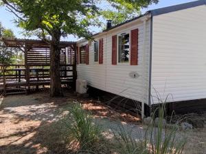 Campings Mobil home confortable - 6 personnes - Terrasse a Anduze - API-1-52-450 : Mobile Home