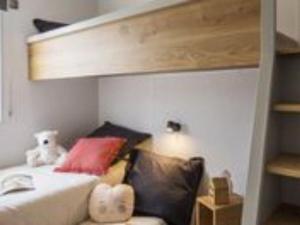 Cottage 3 chambres, 7 pers, terrasse vue lac - API-1-52-417