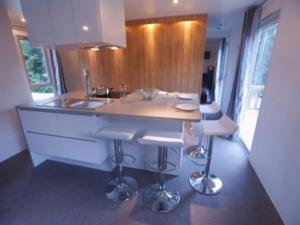 Mobil-home 40m² avec Terrasse, 5 Personnes, Coffre-fort - API-1-52-694