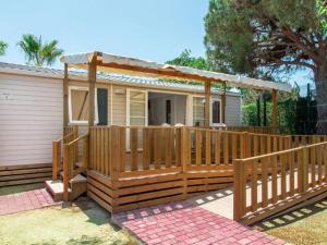 Campings Mobil home 2 chambres avec terrasse a Saint-Maime - API-1-52-753 : photos des chambres