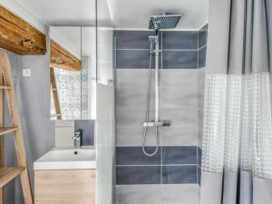 Confortable Appartement 3 Chambres avec Poêle à Bois - API-1-52-639