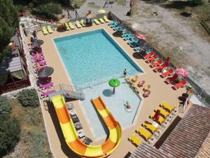 Campings Mobil-home 3 pieces, terrasse, 4 pers, Saint-Maime - API-1-52-731 : photos des chambres