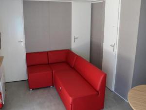 Mobil home 3 chambres avec terrasse - 7 personnes - API-1-52-519