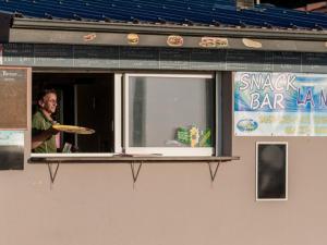 Campings Mobil Home avec Terrasse pour 3 Personnes - API-1-52-691 : photos des chambres