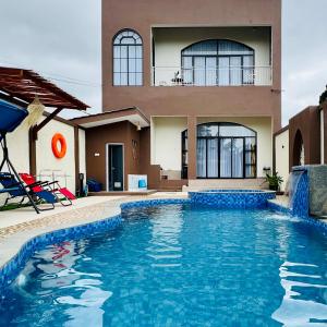 Villa Harmonis Lembang with Pool & Warm Jacuzzi