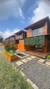 The Valley House Ci Dwi Resort - Vily, Subang