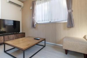 Detached house in Oshima 4chome, one train ride to Shinjuku 大島4丁目