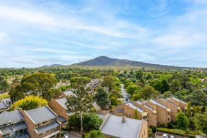 Modern CBD Stay w 2 Car Spaces,Super Central