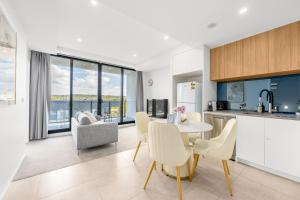 Cozy Lyneham Retreat, Views, Gym n Free Parking