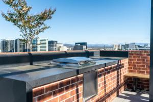 Elegant CBD Stay, Comfort n Style Apt w Parking