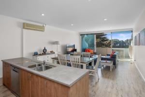 The Foreshore Apartment - BYO Linen