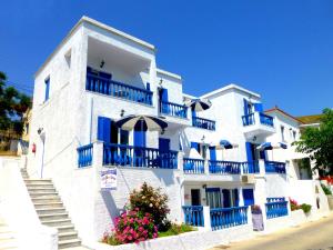 Villa Pitsa Andros Greece