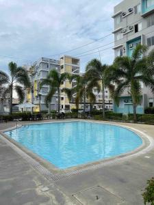 Spatial towers condominium