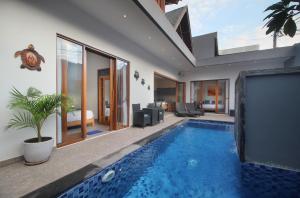Villa Casa Turtle Sanur 3 Bedrooms Pool Villa