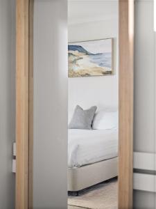 Estelle Studio - NEW Listing