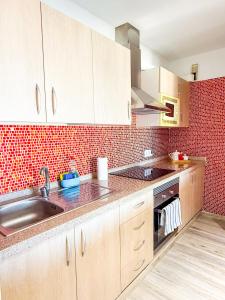 Gigantes Cliff House