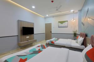 Hotel Shiv Vatika, Vesu, Surat