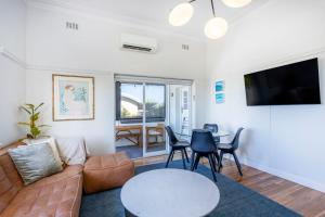 Cottesloe Beach Deluxe Apartment