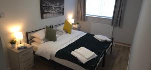 Reardon Apartment Warwick - Sleeps 5 - Parking & Wifi