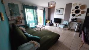 Maisons de vacances L'ETOURNEAU : Maison 3 Chambres