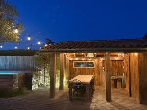 Villas Cabane Oleron Piscine 5 Chambres : photos des chambres