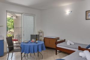 Peaceful Retreat Apartments with Terrace