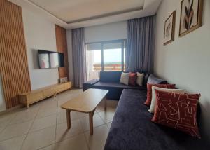 Pied dans leau avec 4 piscines -BERALMAR