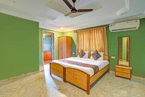 FabHotel V9 - 800m From Calangute Beach