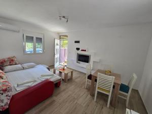 Apartmani Lucija Sutomore