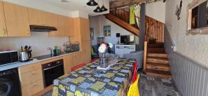 Maisons d'hotes L'Hermine Occitane B&B : Gîte (4 Adultes)