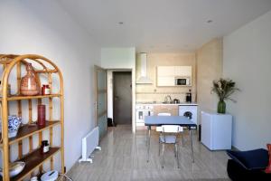 Nice 30 M2 2pers With Terrace in hypercenter