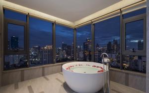 Bassac Signature Hotel & Residence