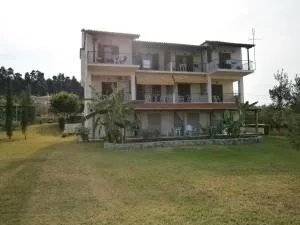 Kiparissis Apartments - 克里皮吉