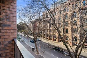 3BR InnerCity Escape ,Walk to Harbour and free Parking