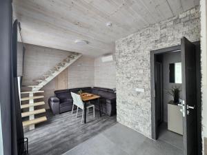 Mėlyna banga kotedžas Monciškėse