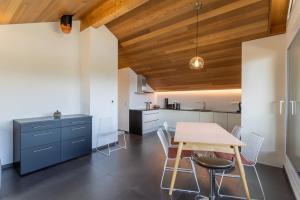 Appartements Magnifique attique 6 personnes proche Annecy : photos des chambres